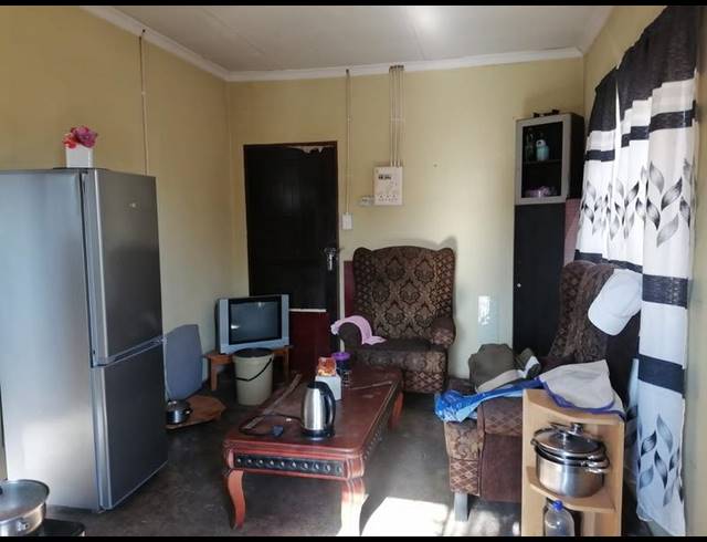 2 BEDROOM HOUSE FOR SALE IN VILLA LIZA